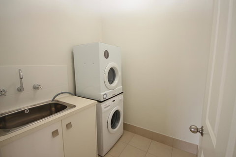 Wallaroo Marina Apartments - Goulburn Accommodation 40