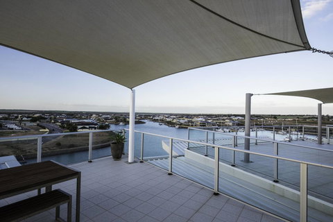 Wallaroo Marina Apartments - Goulburn Accommodation 34