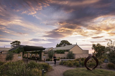 The Louise - Goulburn Accommodation 1