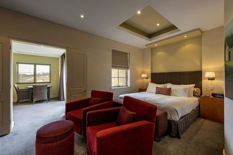 The Louise - Goulburn Accommodation 18