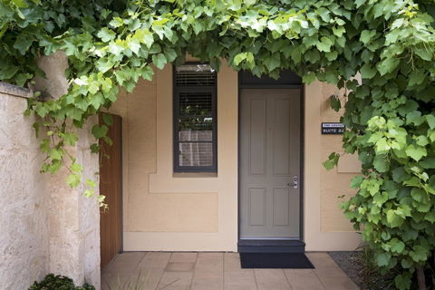 The Louise - Goulburn Accommodation 34