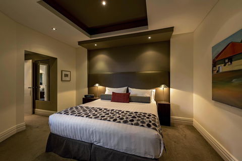 The Louise - Goulburn Accommodation 12
