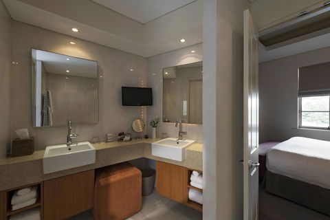 The Louise - Goulburn Accommodation 17