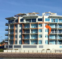Wallaroo Marina Waterfront Luxe Apartment - Goulburn Accommodation