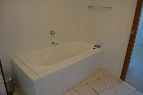 Wallaroo Marina Luxury Apartment - Goulburn Accommodation 24