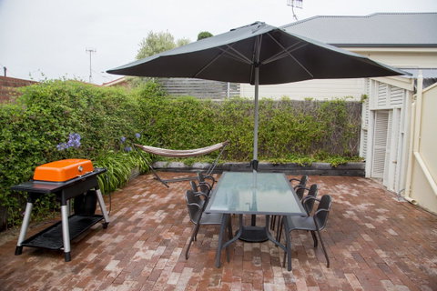 Wayfarers Cottage - Goulburn Accommodation 12