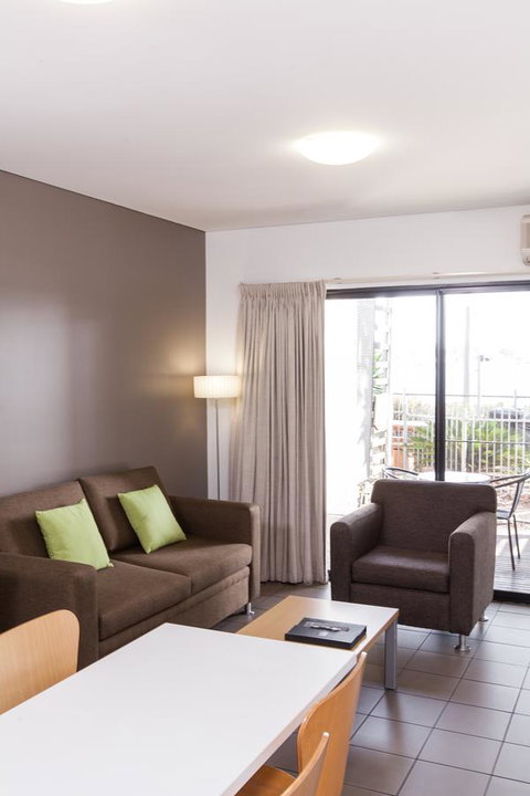 Majestic Oasis Apartments - Goulburn Accommodation 17