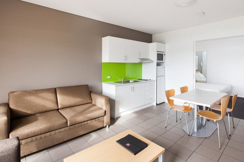 Majestic Oasis Apartments - Goulburn Accommodation 21