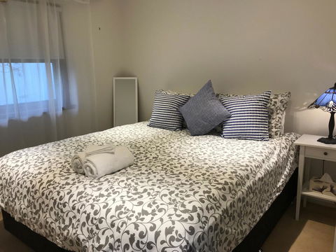 Ambrosia Holiday Home - Goulburn Accommodation 5