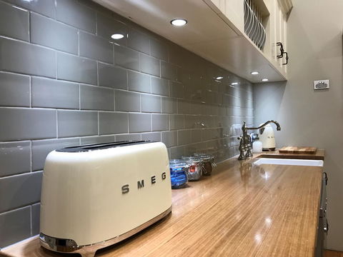 Ambrosia Holiday Home - Goulburn Accommodation 7