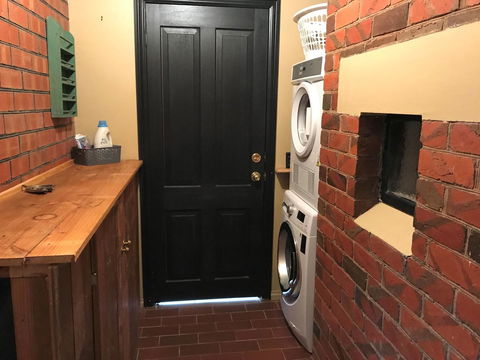 Ambrosia Holiday Home - Goulburn Accommodation 19