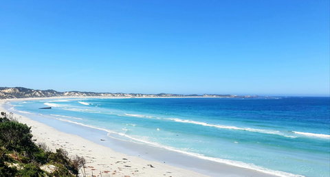 Rocks Retreat Cabin - Dolphin - Goulburn Accommodation 10