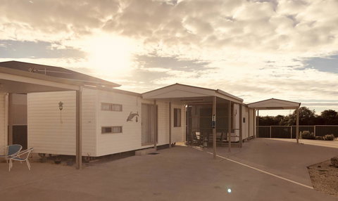 Rocks Retreat Cabin - Dolphin - Goulburn Accommodation 2