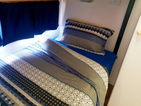 Rocks Retreat Cabin - Dolphin - Goulburn Accommodation 8