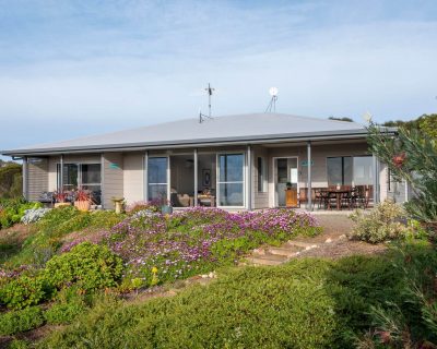 Emu Bay Holiday Homes - Goulburn Accommodation 40