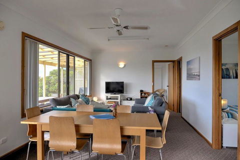 Emu Bay Holiday Homes - Goulburn Accommodation 10