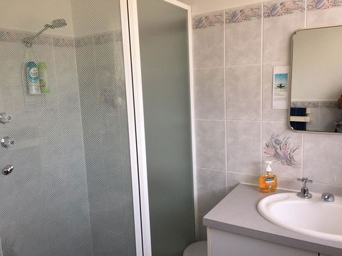 Emu Bay Holiday Homes - Goulburn Accommodation 35