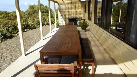 Emu Bay Holiday Homes - Goulburn Accommodation 13