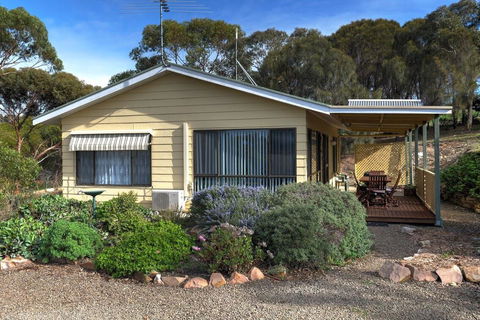 Emu Bay Holiday Homes - Goulburn Accommodation 2