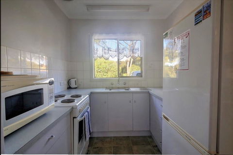 Emu Bay Holiday Homes - Goulburn Accommodation 4