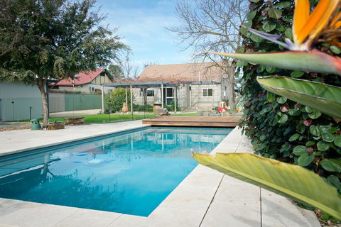 29 Jane - Goulburn Accommodation 1