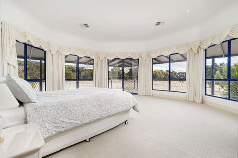 Doyles On The Bay - Goulburn Accommodation 26