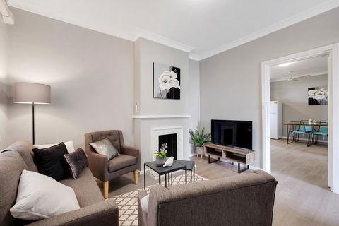 Cute And Cosy - Events, Workers, Getaways - Goulburn Accommodation 8