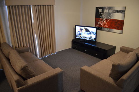 Arkana Motor Inn & Terrace Apartments - Goulburn Accommodation 4
