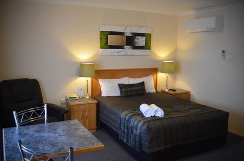 Arkana Motor Inn & Terrace Apartments - Goulburn Accommodation 0