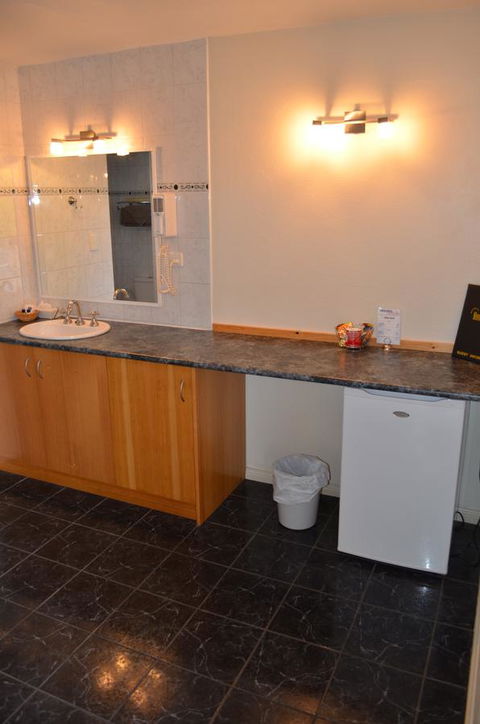 Arkana Motor Inn & Terrace Apartments - Goulburn Accommodation 37