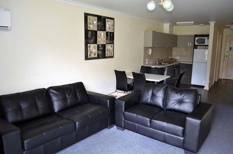 Arkana Motor Inn & Terrace Apartments - Goulburn Accommodation 34