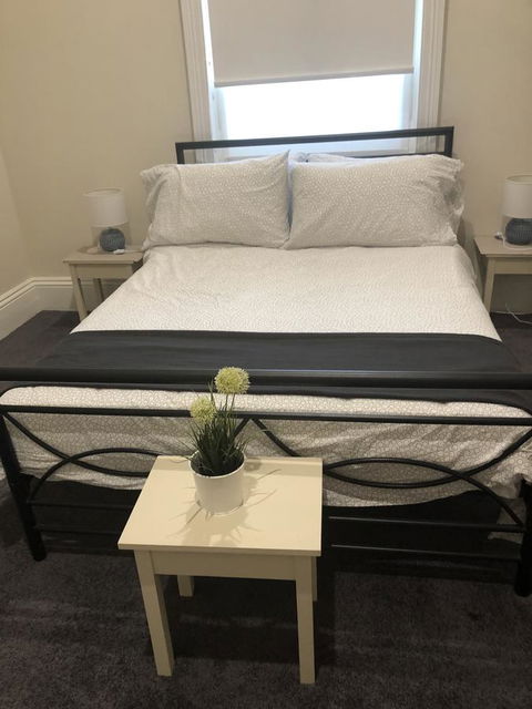 Olive\'s Cottage - Goulburn Accommodation 7