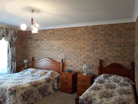 Acacia Apartments - Goulburn Accommodation 4
