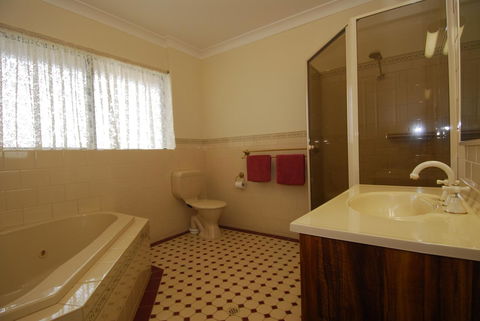 Acacia Apartments - Goulburn Accommodation 12