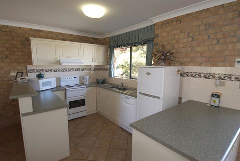 Acacia Apartments - Goulburn Accommodation 6