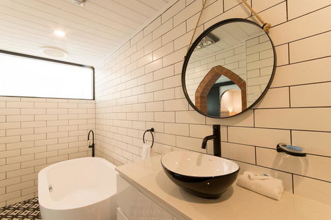 The Manor Basket Range - Goulburn Accommodation 2