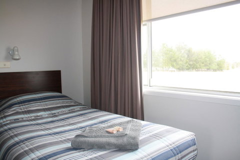 Isis Motel Scone - Goulburn Accommodation 0