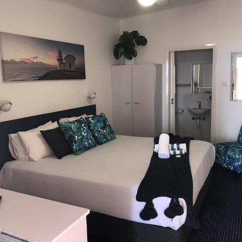 OCEAN BREEZE MOTEL - Goulburn Accommodation 2