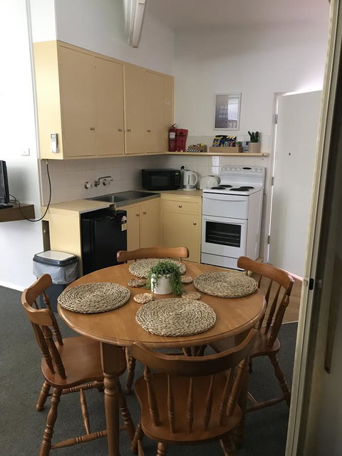 OCEAN BREEZE MOTEL - Goulburn Accommodation 13