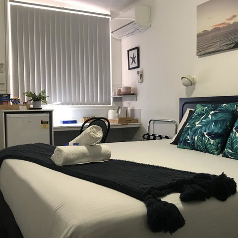 OCEAN BREEZE MOTEL - Goulburn Accommodation 1