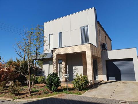 Explore Adelaide, Gawler, The Barossa And Clare Valleys All-in-one - Goulburn Accommodation 15