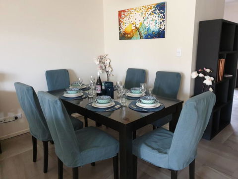 Explore Adelaide, Gawler, The Barossa And Clare Valleys All-in-one - Goulburn Accommodation 2