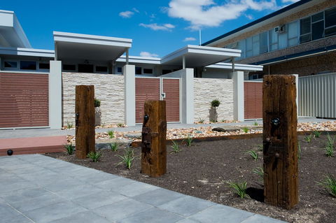 Loxton Courthouse Apartments - Goulburn Accommodation 7