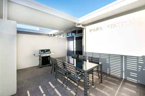 Loxton Courthouse Apartments - Goulburn Accommodation 22