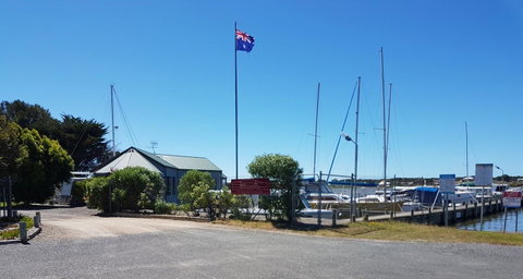 Boat Haven Studios - Goulburn Accommodation 1