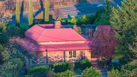 Vineyard Cottage BnB - Goulburn Accommodation 0