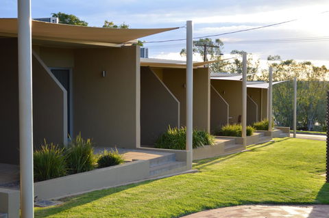 Loxton Community Hotel Motel - Goulburn Accommodation 4