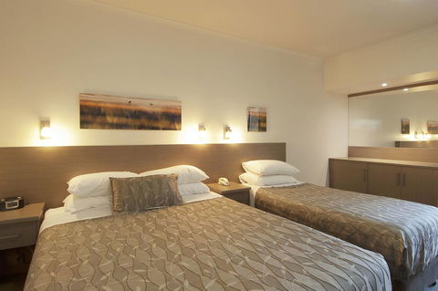 Loxton Community Hotel Motel - Goulburn Accommodation 19
