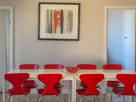 Beachview - Goulburn Accommodation 8