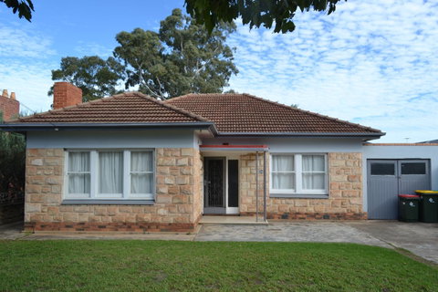 Prospect Holiday House - Goulburn Accommodation 0